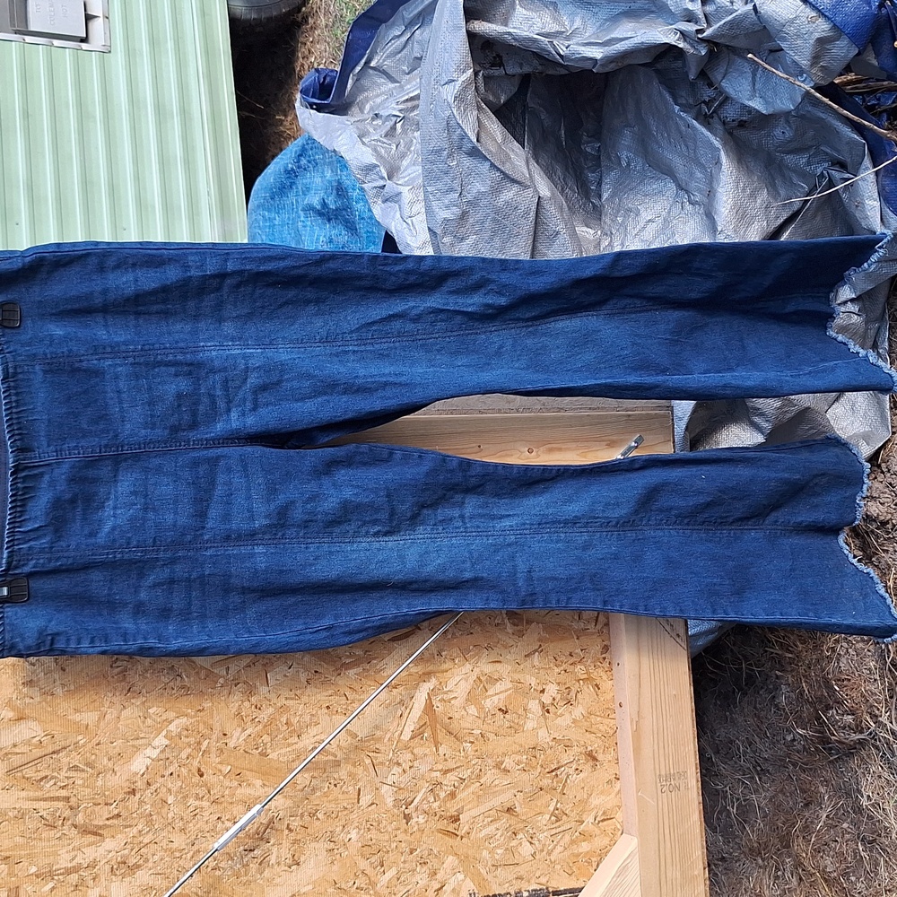 5 For $25 No Boundaries Flare Jeggings